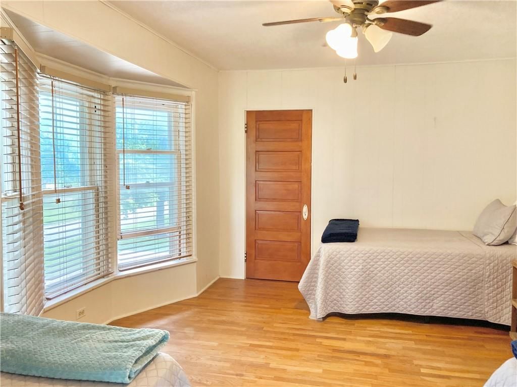 406 S 6th Street — photo 35