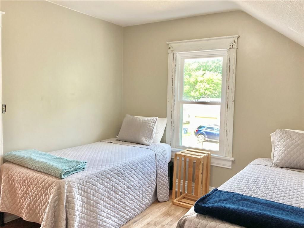 406 S 6th Street — photo 41