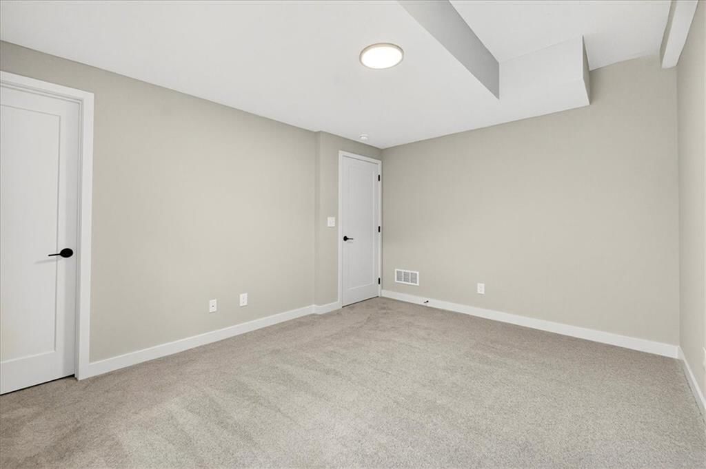 25064 W 94th Terrace — photo 28