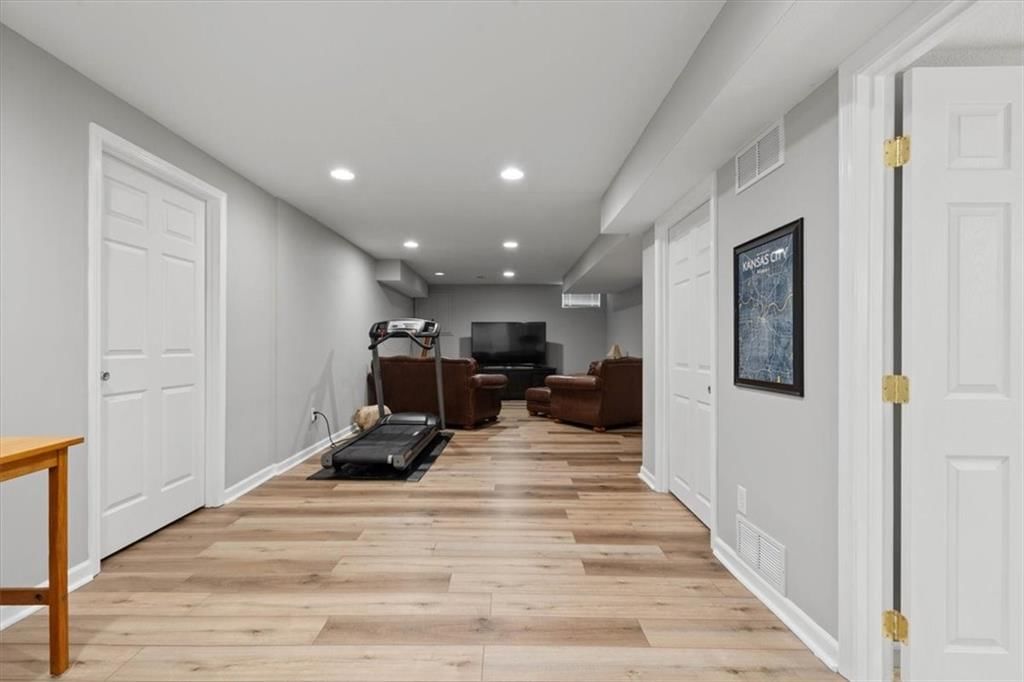 12499 S Marion Street — photo 31