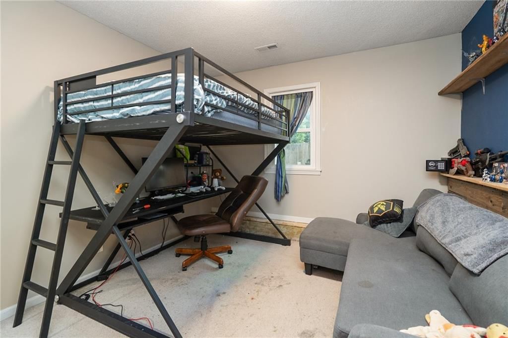 118 Village Street — photo 32