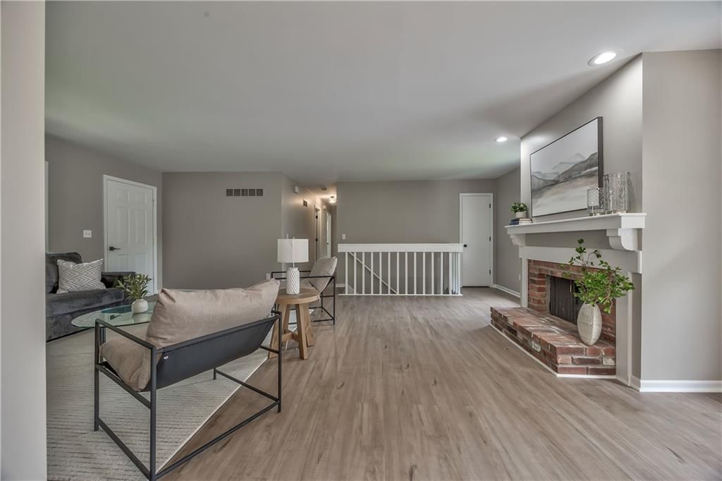 10706 W 50TH Terrace — photo 6