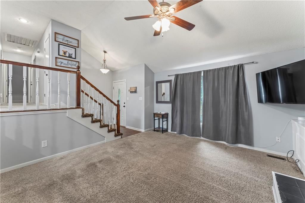 1275 NE Tudor Road — photo 7