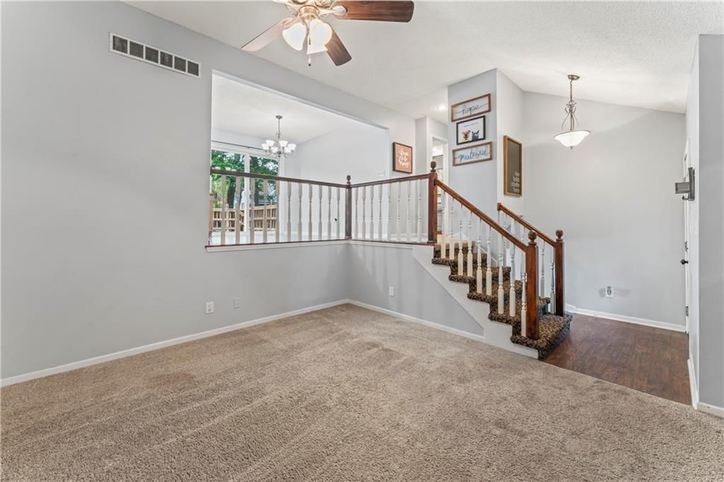 1275 NE Tudor Road — photo 8