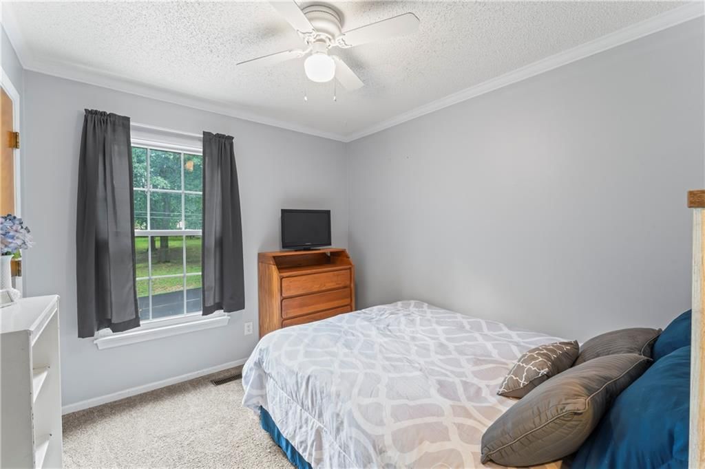 1275 NE Tudor Road — photo 25