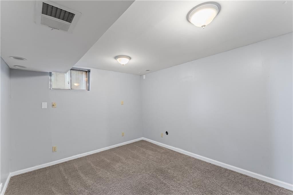 1275 NE Tudor Road — photo 28