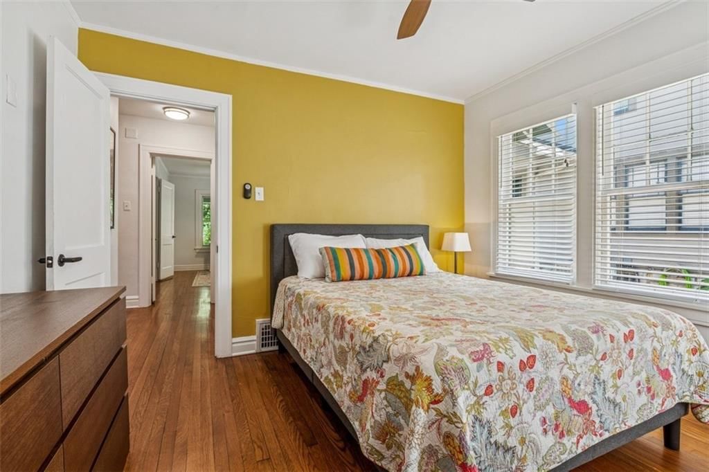 5720 Oak Street — photo 15