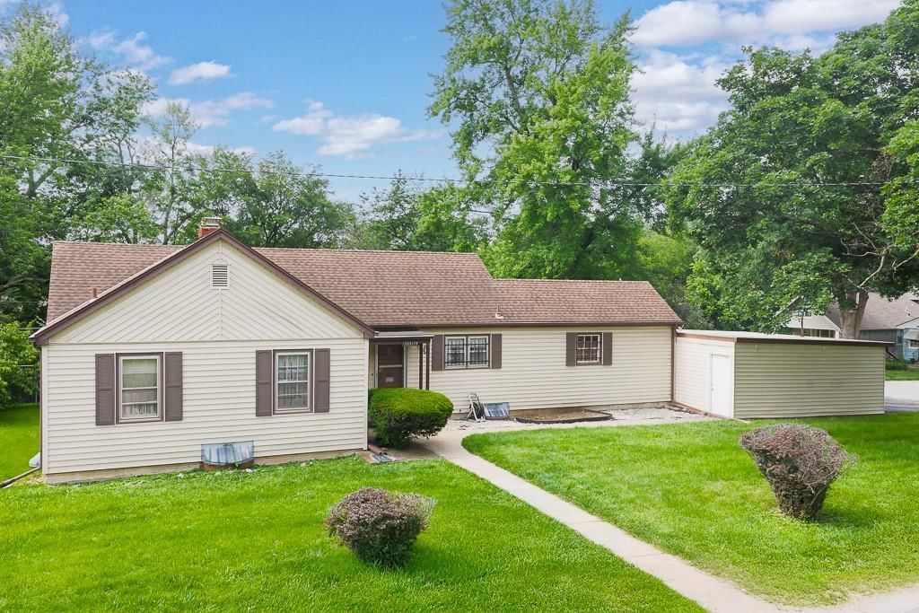 1333 E 79th Street, Kansas City, MO