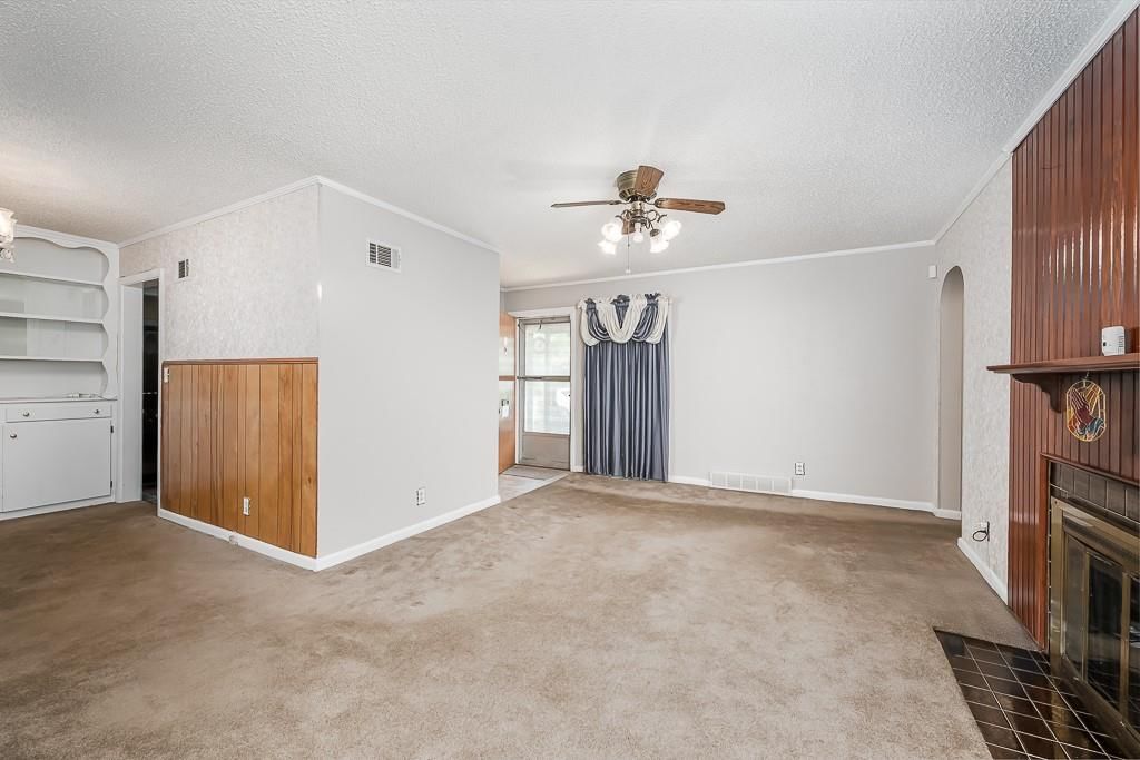 1333 E 79th Street — photo 5