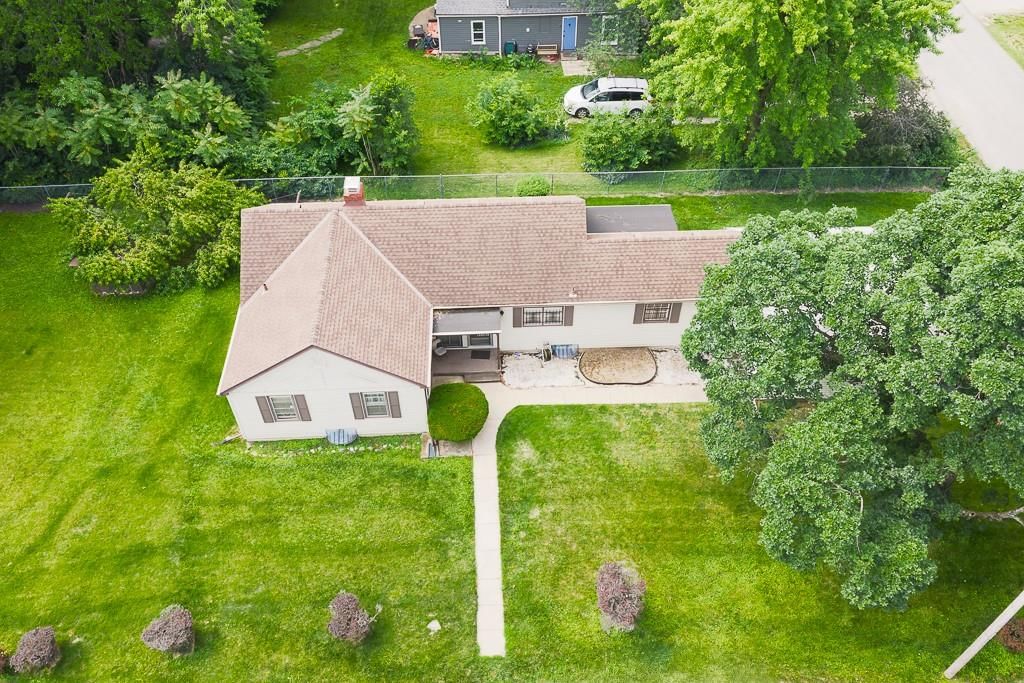 1333 E 79th Street — photo 19