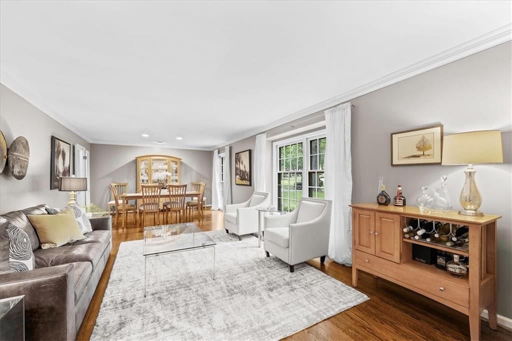 2407 W 105 Street — photo 14