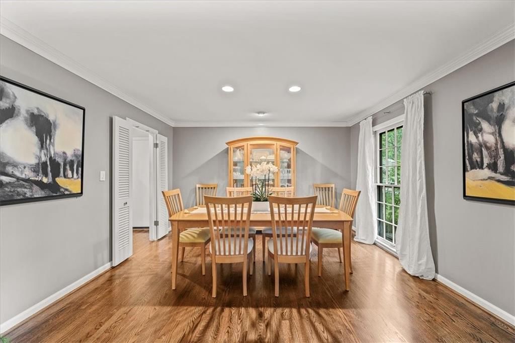 2407 W 105 Street — photo 16