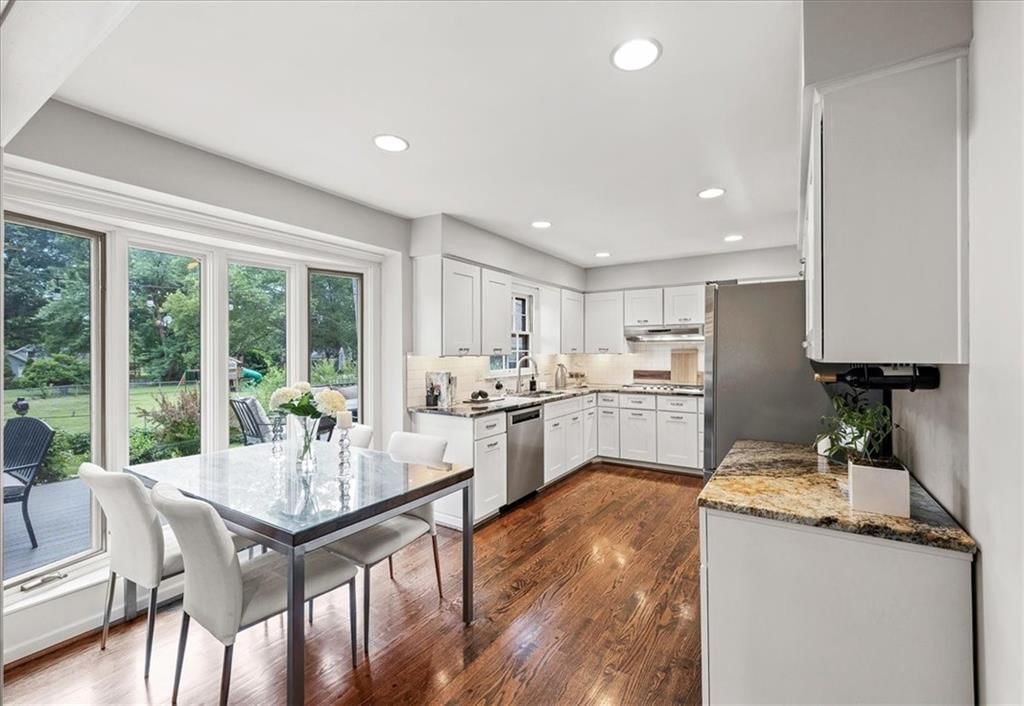 2407 W 105 Street — photo 19