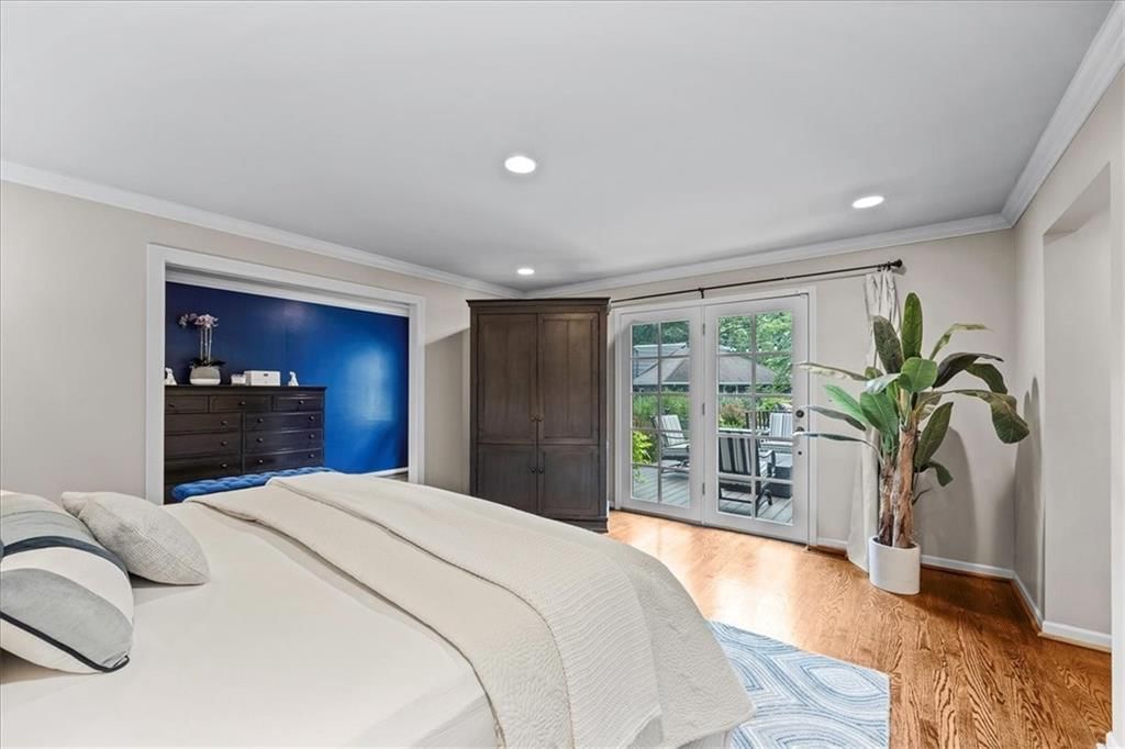 2407 W 105 Street — photo 27