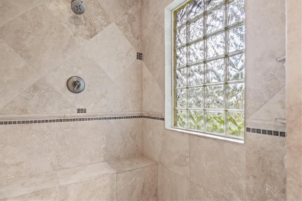 2407 W 105 Street — photo 33