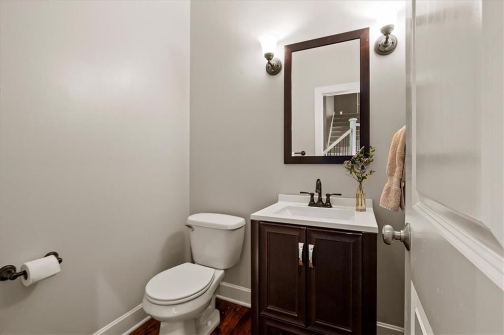 5814 Aminda Street — photo 23