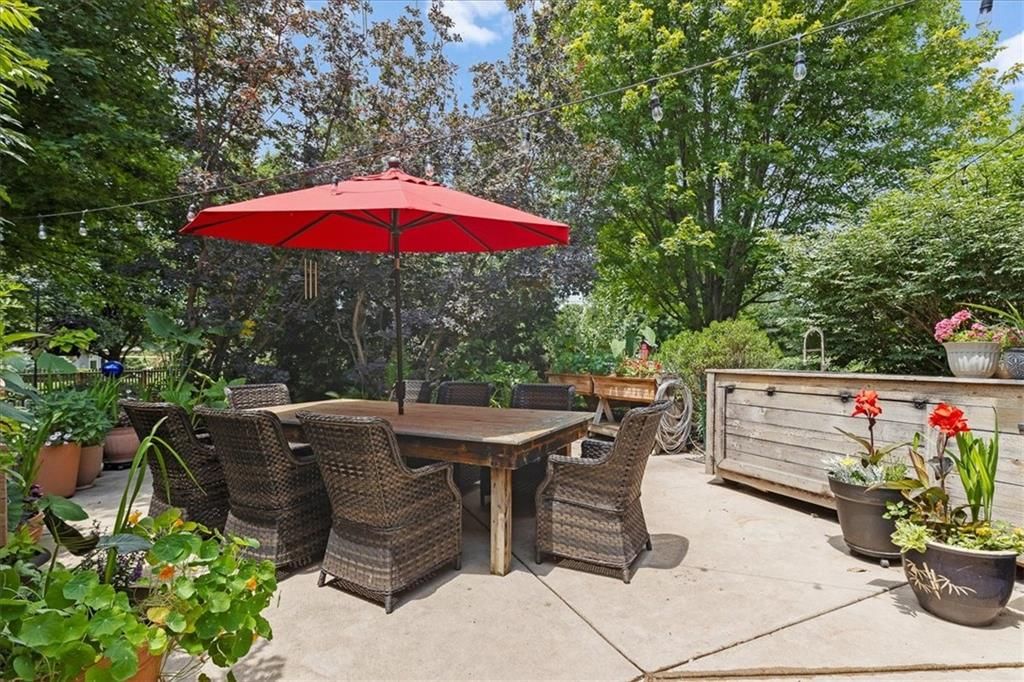 5814 Aminda Street — photo 33