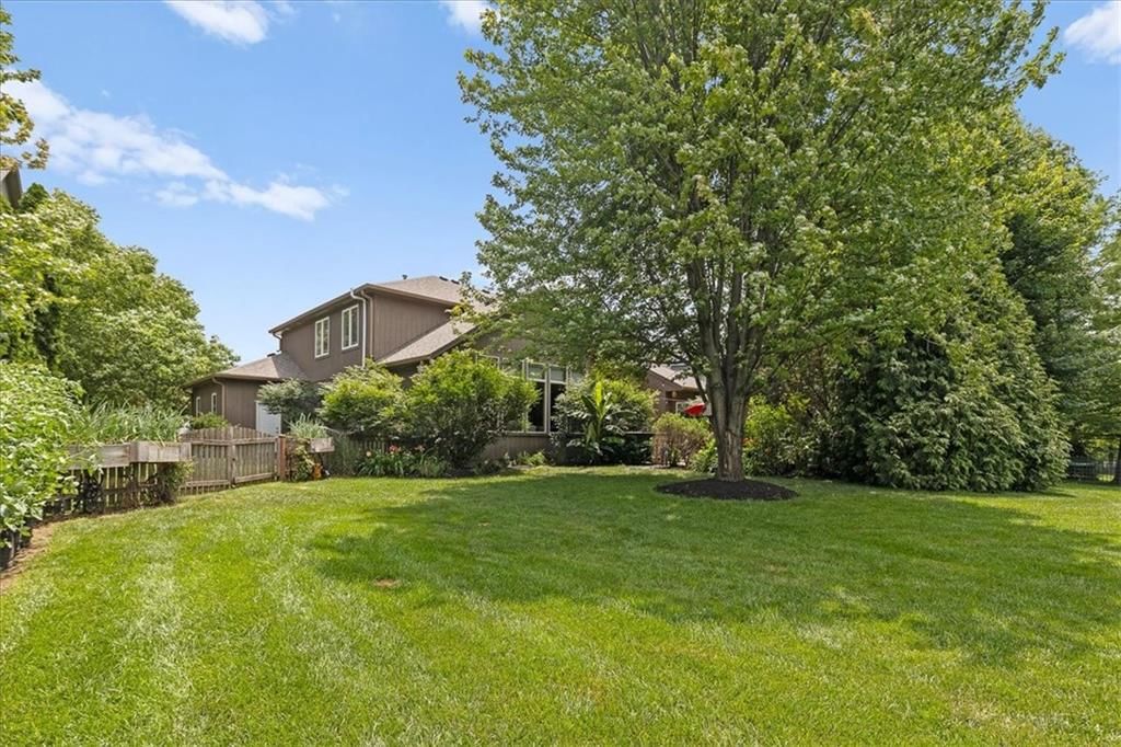 5814 Aminda Street — photo 34