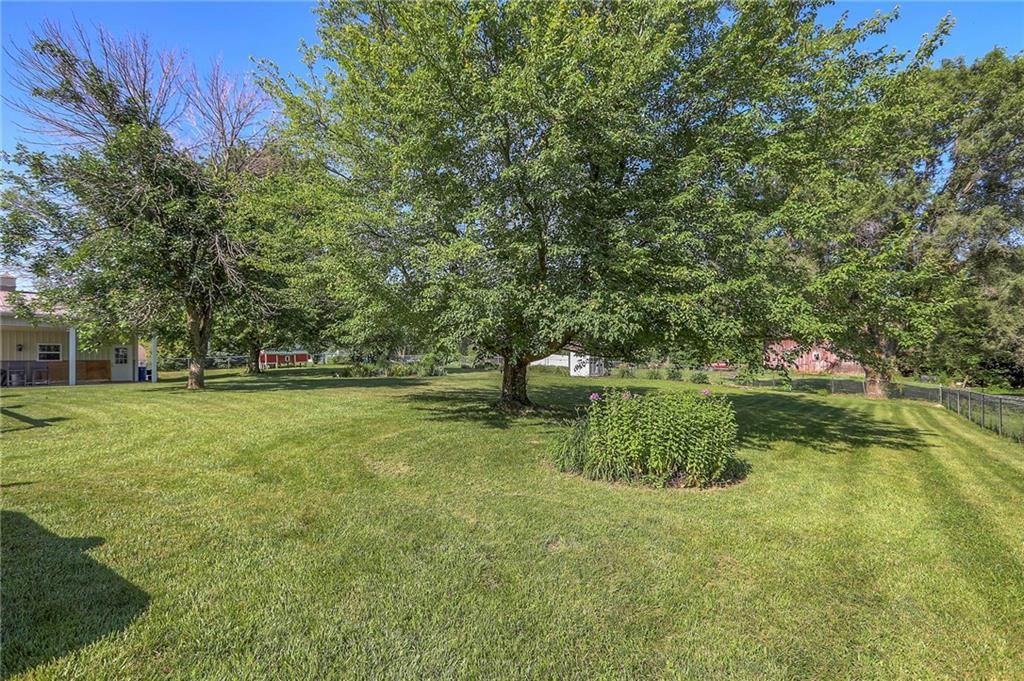 Photo 45 of 49 - 14043 170 Street