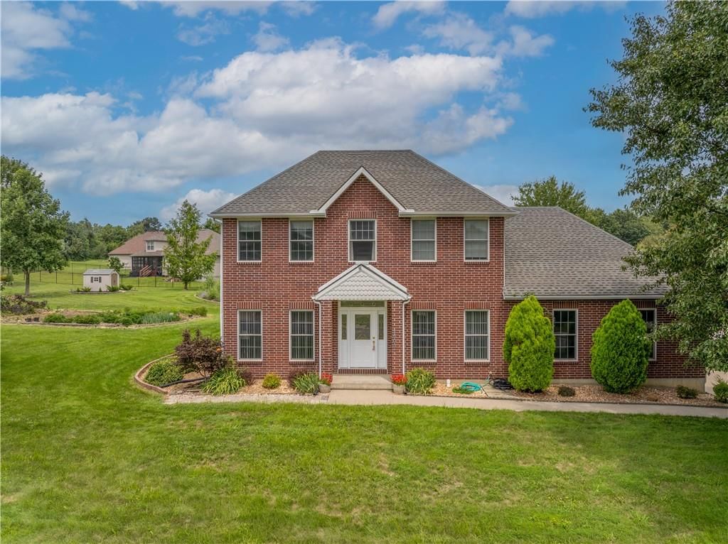 1503 Nottingham Drive — photo 2