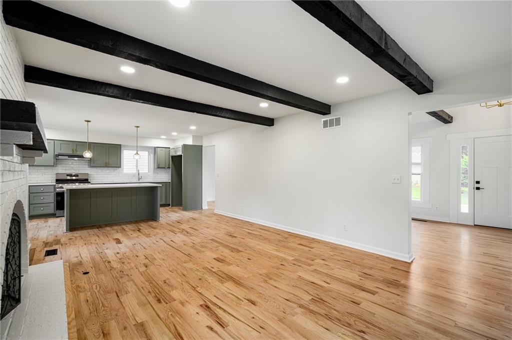 10206 NW 67th Street — photo 11