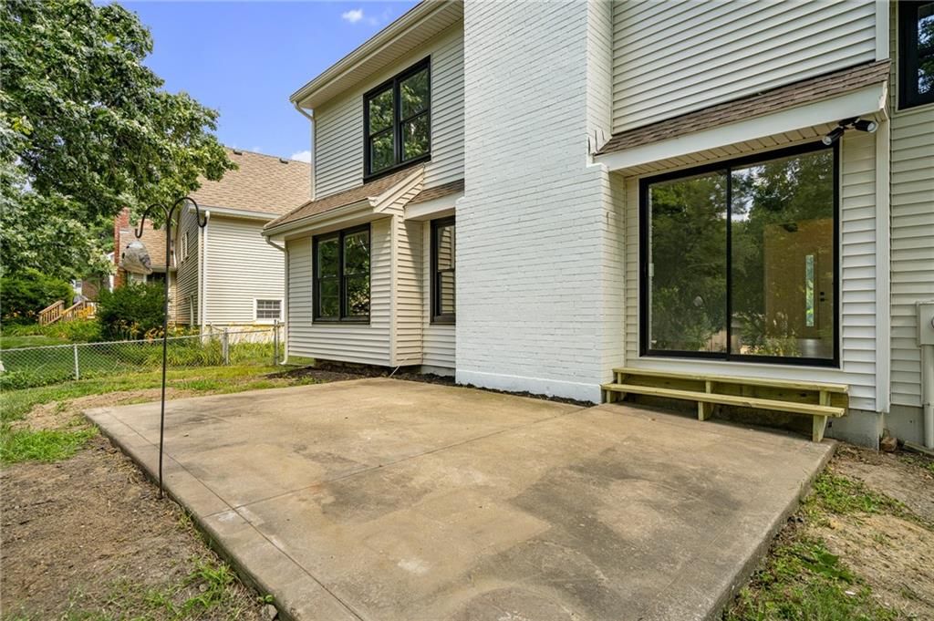 10206 NW 67th Street — photo 46