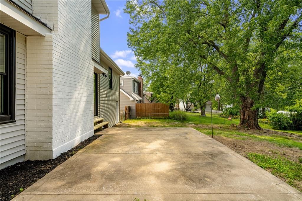 10206 NW 67th Street — photo 47