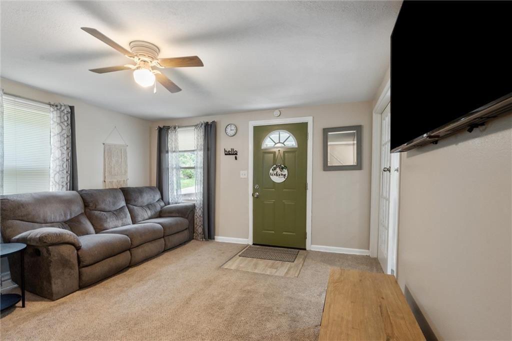 3948 N Kensington Avenue — photo 8