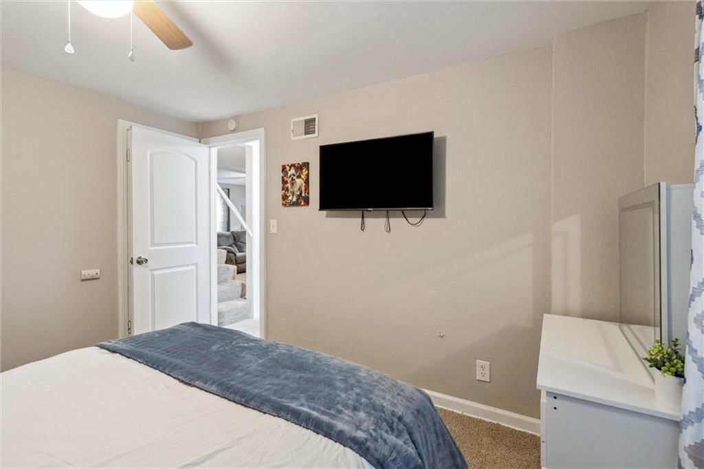 3948 N Kensington Avenue — photo 16