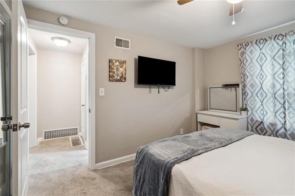 3948 N Kensington Avenue — photo 17