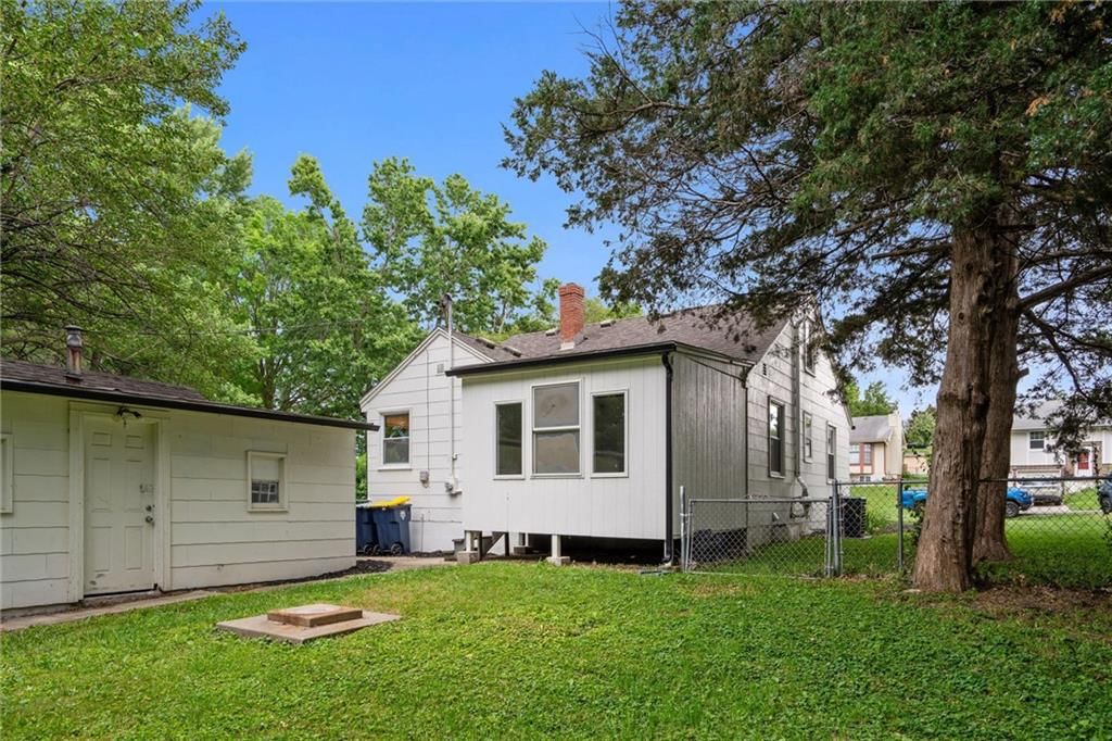 3948 N Kensington Avenue — photo 27
