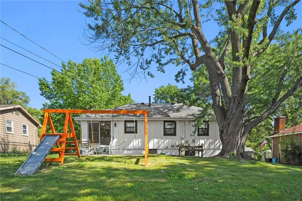 7600 E 52ND Terrace — photo 34