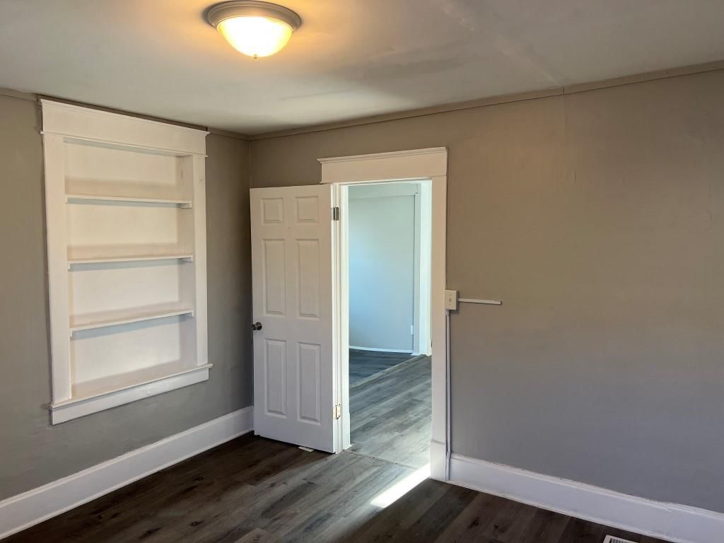 Photo 9 of 18 - 810 S Hardy Avenue