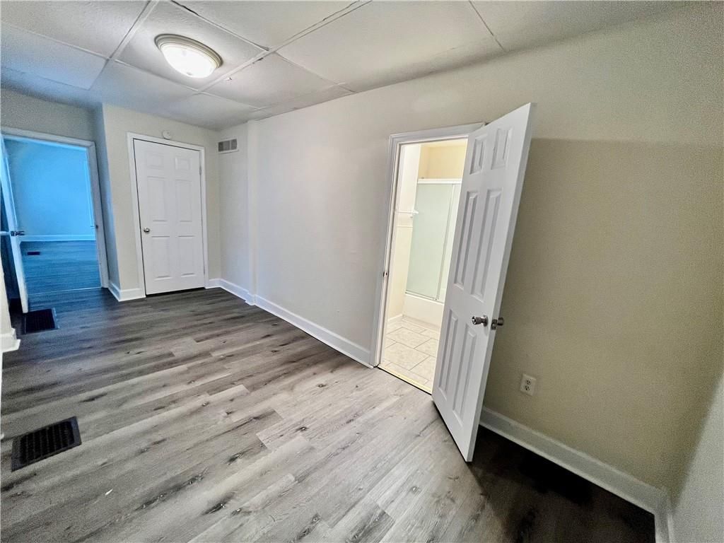 Photo 5 of 15 - 551 S Brookside Avenue