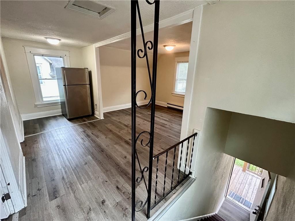 Photo 13 of 15 - 551 S Brookside Avenue