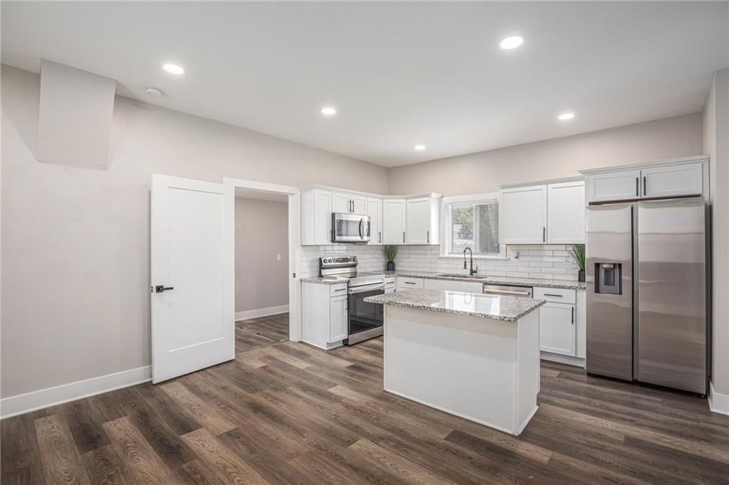 1116 Splitlog Avenue — photo 5