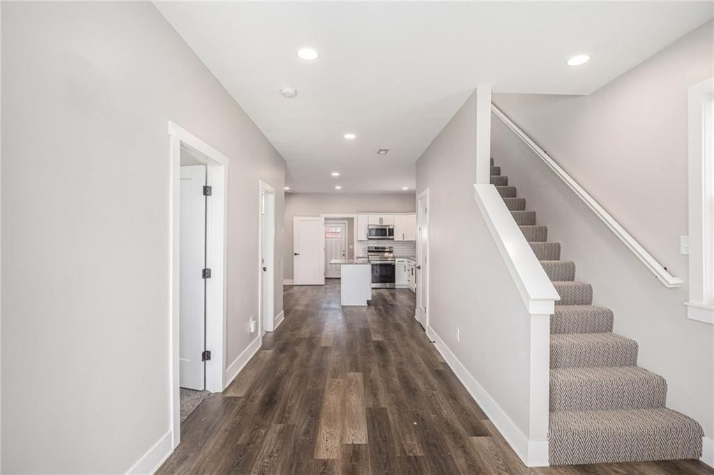 1116 Splitlog Avenue — photo 7