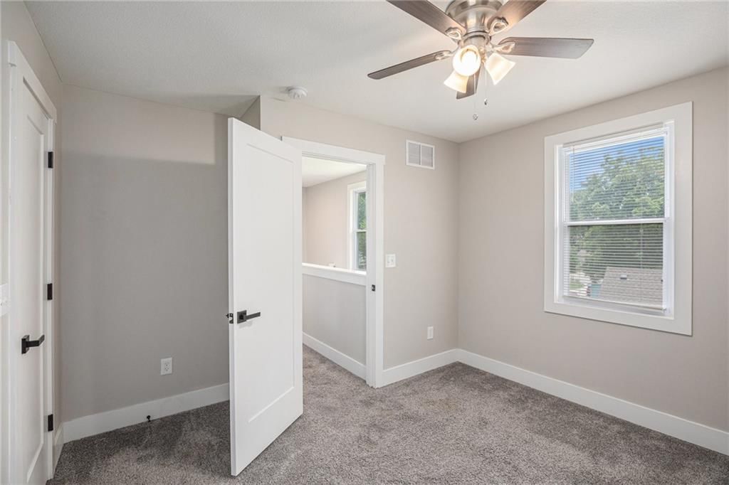 1116 Splitlog Avenue — photo 13