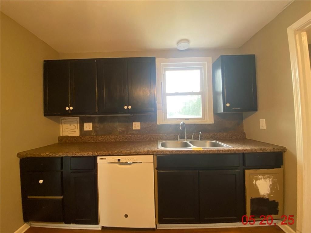 906 Cherokee Street — photo 8