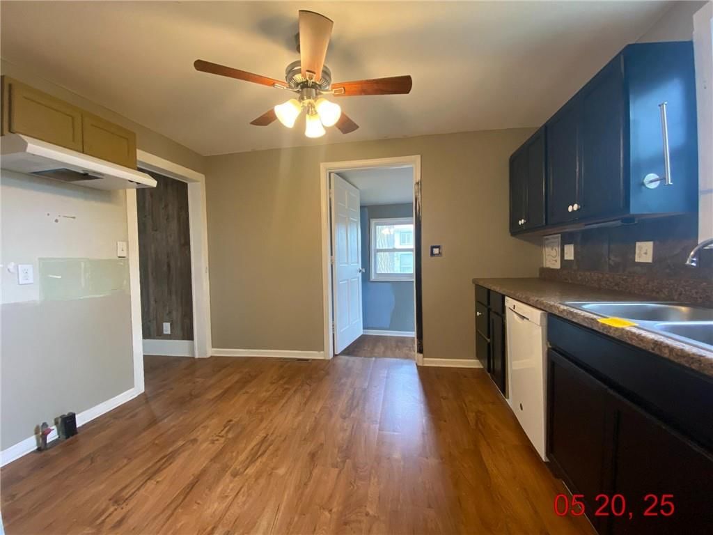 906 Cherokee Street — photo 9