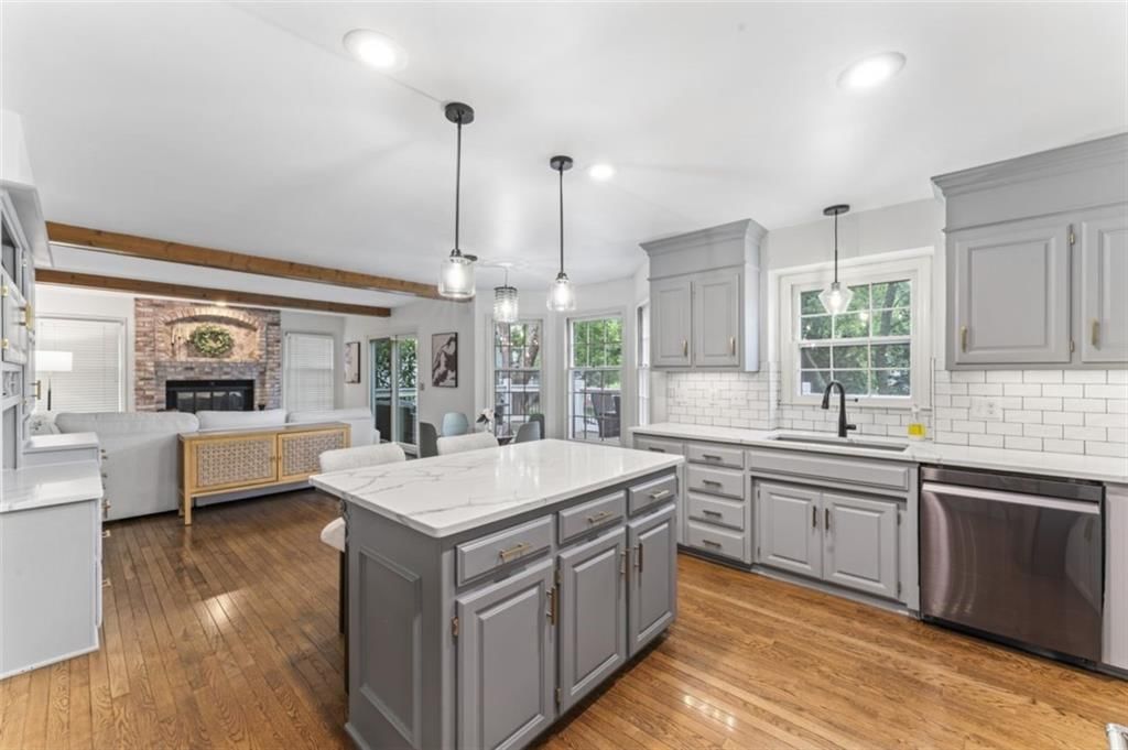 2405 W 124th Street — photo 12