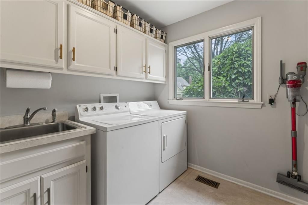 2405 W 124th Street — photo 23