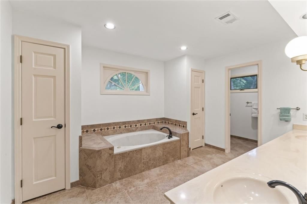 2405 W 124th Street — photo 28
