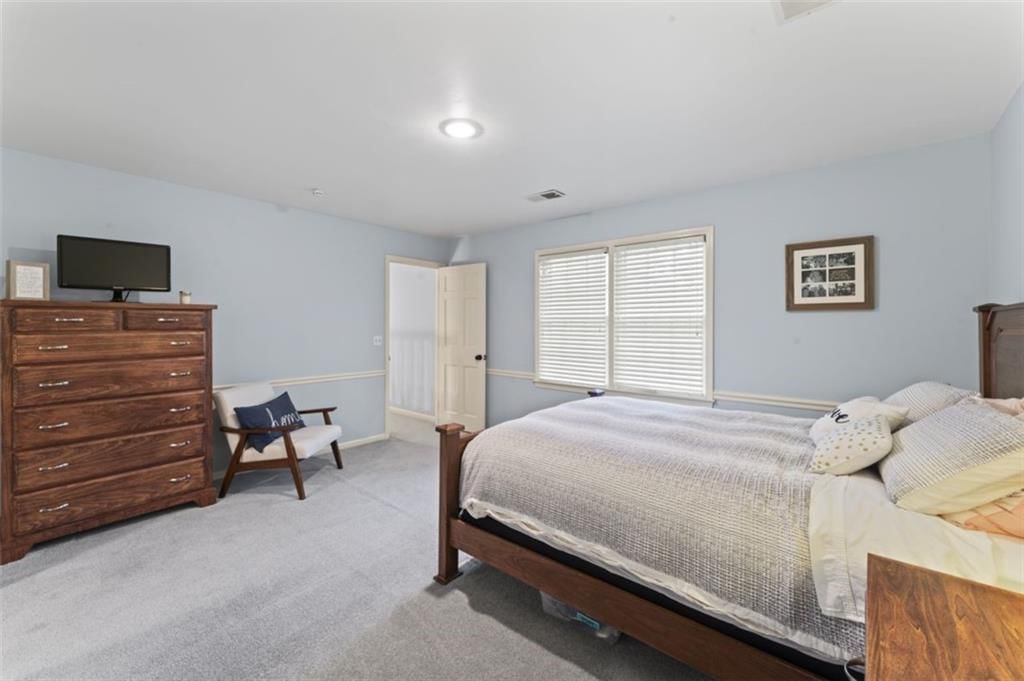 2405 W 124th Street — photo 34