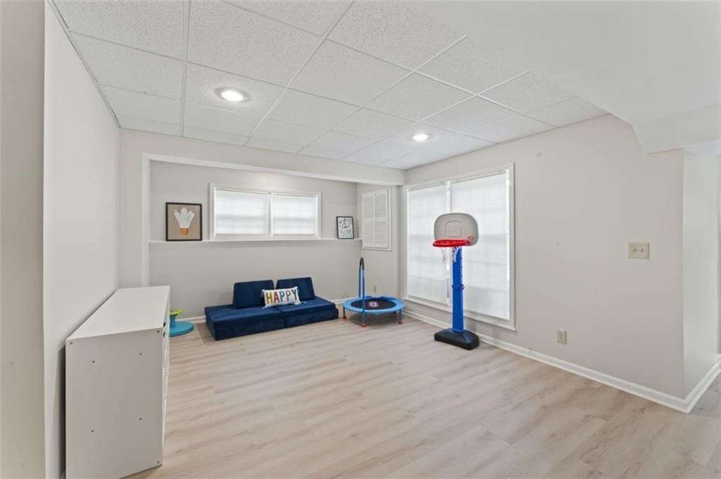 2405 W 124th Street — photo 49