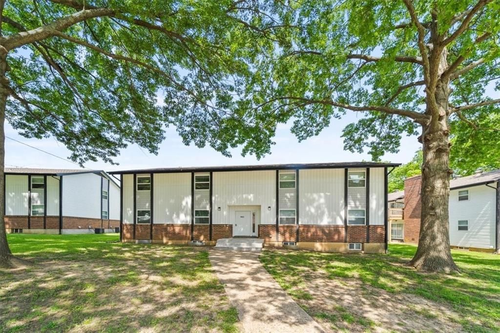 2203 Twin Oaks Drive — photo 15