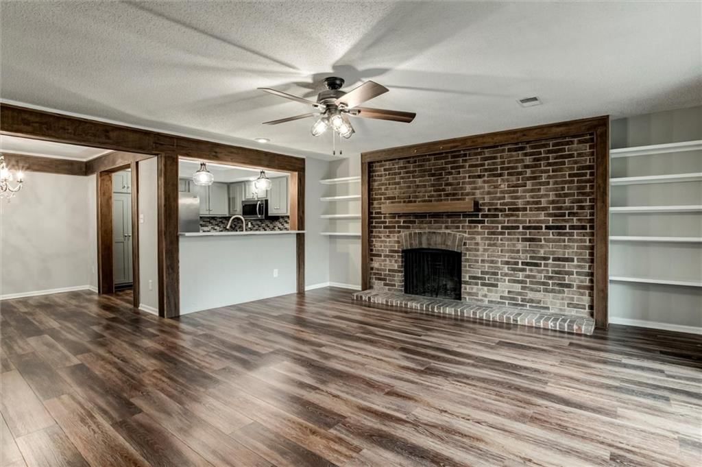 10734 Glenwood Street — photo 9