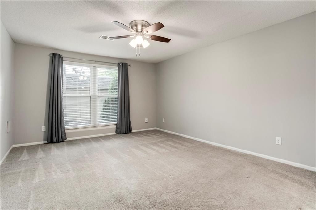 10734 Glenwood Street — photo 14