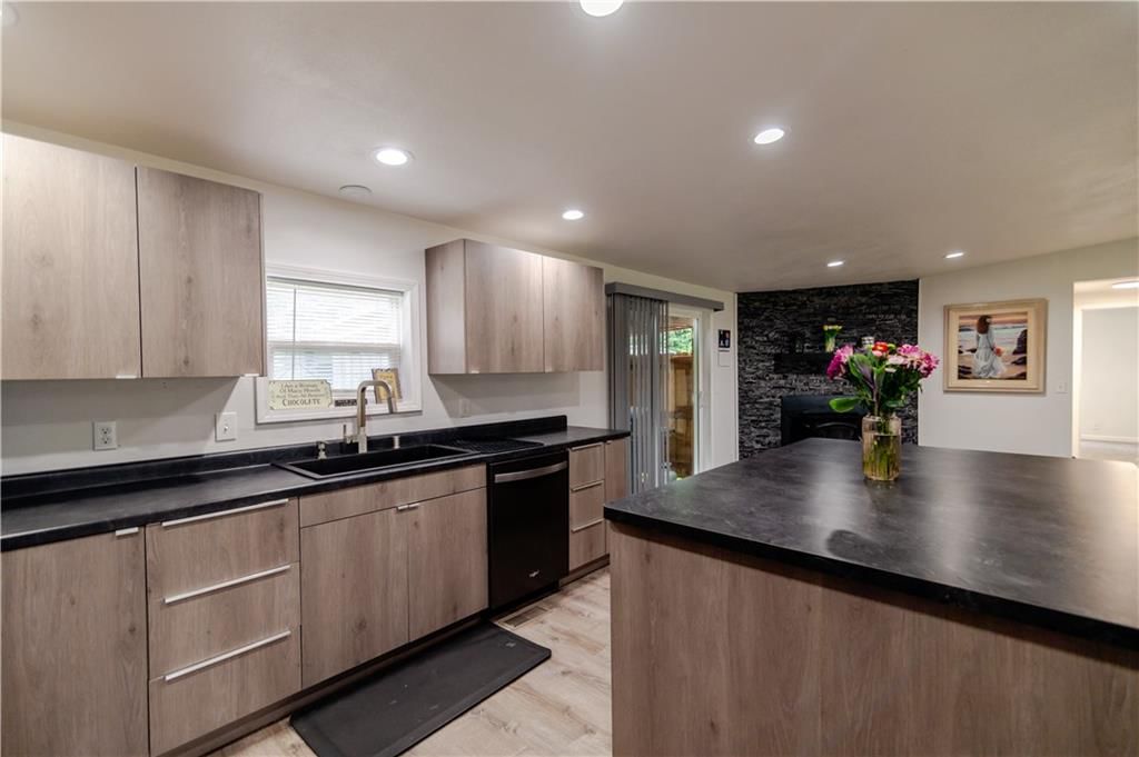 3505 N Woodbine Road — photo 18