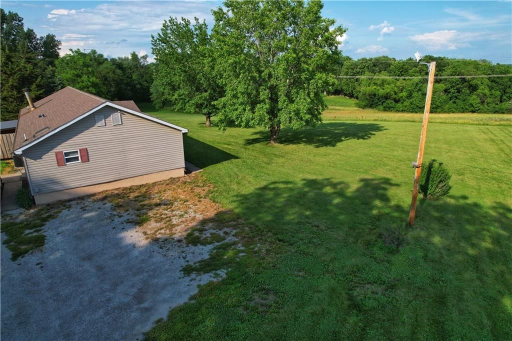 3505 N Woodbine Road — photo 48
